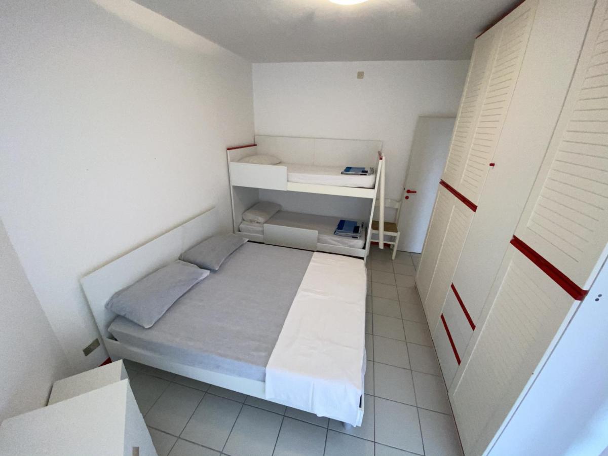 Residence Cristallo - Sabbiadoro Lignano Sabbiadoro Eksteriør billede