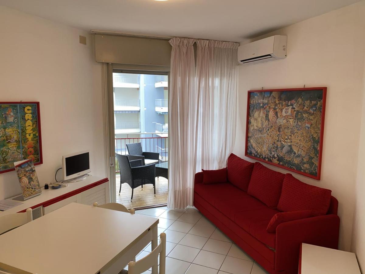 Residence Cristallo - Sabbiadoro Lignano Sabbiadoro Eksteriør billede