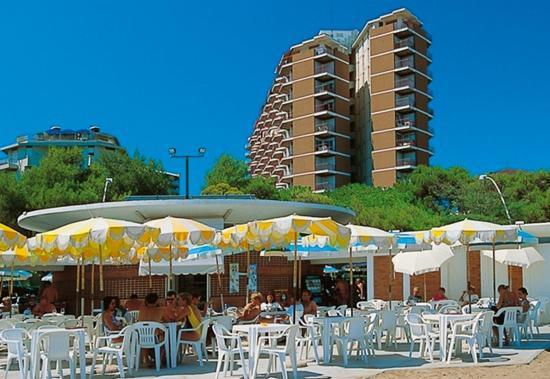 Residence Cristallo - Sabbiadoro Lignano Sabbiadoro Eksteriør billede